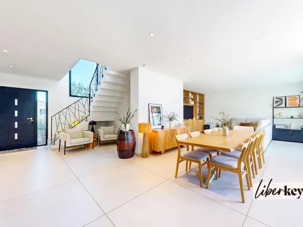 Maison 7 pièces 229 m²