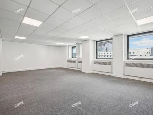 Bureaux 2 pièces 126 m²