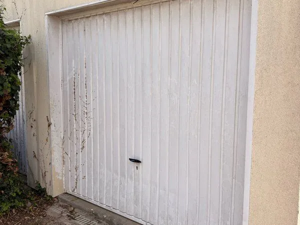 Garage à louer