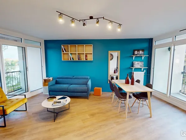 COLOCATION NANTES - ÎLE DE NANTES - CHAMBRE STANDING - 560 CC Séjour traversant avec vue exceptionne