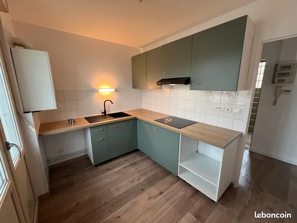 2 pièces 38 m² entre centre et gare refait à neuf