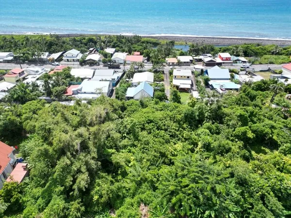 L'EXCEPTION À SAINT-FRANÇOIS - Terrain de 1 800 m² avec V
