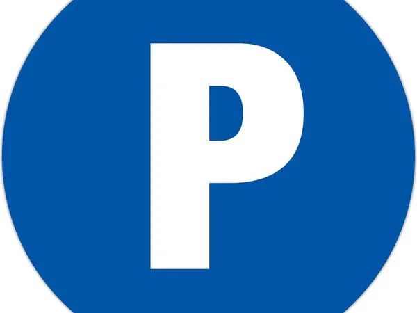 Location place de Parking Saint Michel