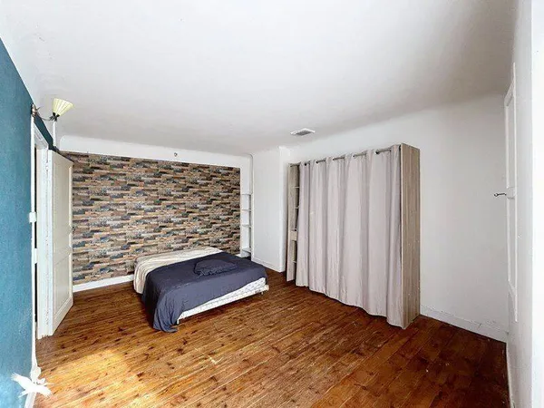 Maison 8 pièces 230 m²
