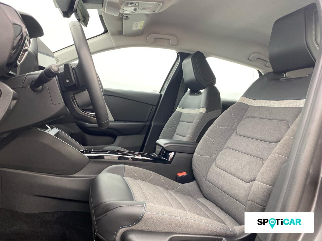 Citroën C4 puretech 130ch s&s feel pack eat8 — photo 9