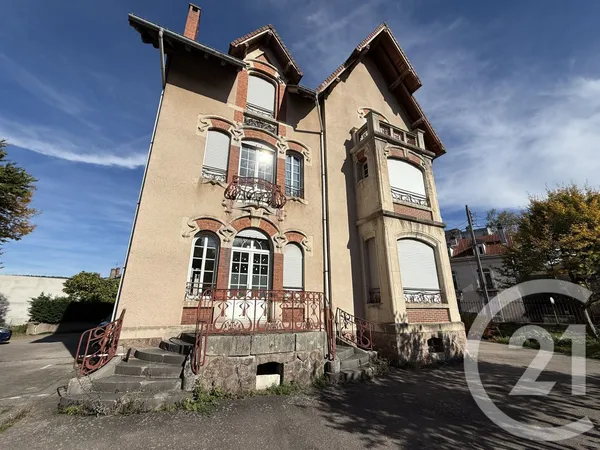 Maison 10 pièces 299 m²