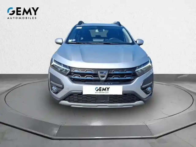 Dacia Sandero eco-g 100 — photo 2