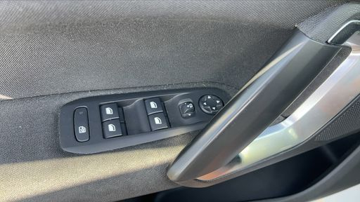 Peugeot 308 1.2 PureTech 110 - Style – 2019 – 112535 km – Essence – Boîte Manuelle — photo 39