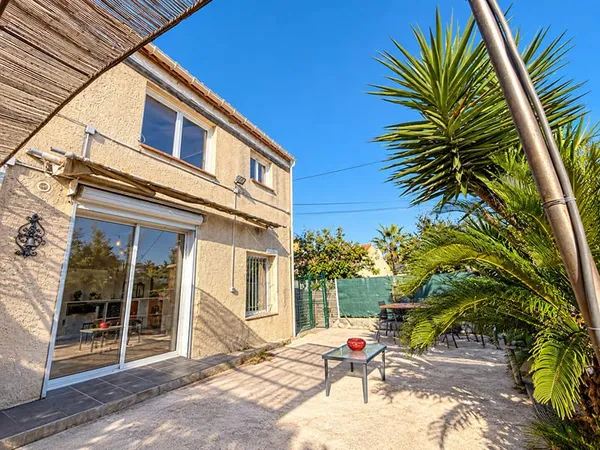 Bas de maison 3 pièces 69,95 m² avec terrasse et jardin ? Saint-Mandrier-sur-Mer
