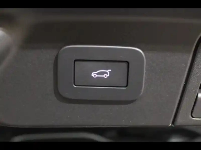 Land Rover Range Rover velar 2.0 p400e 404ch phev dynamic se awd bva — photo 15