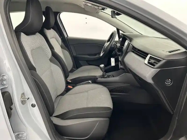 Renault Clio tce 90 — photo 23