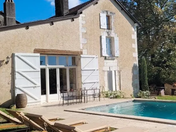 Maison de caractere a louer
