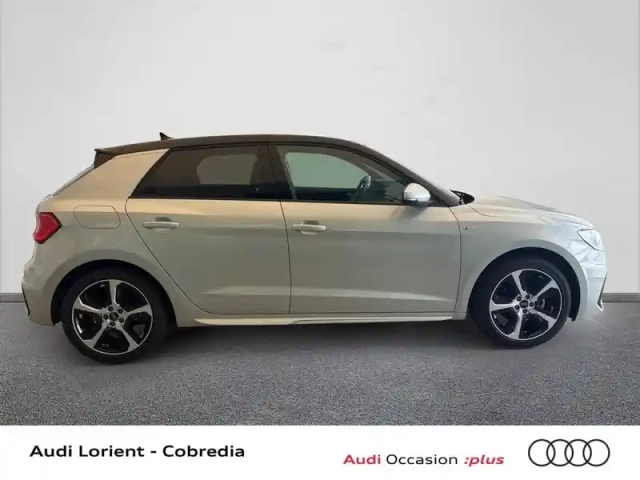 Audi A1 sportback 30 tfsi 116ch s line s tronic 7 — photo 3