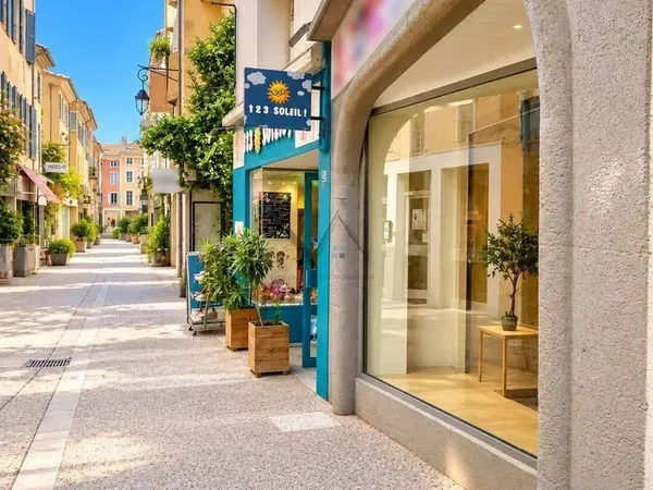 Local commercial 74 m²