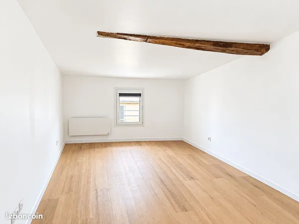 Location studio neuf Saintes