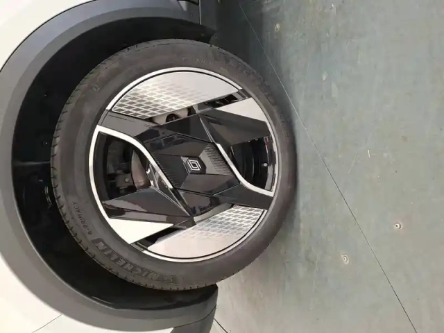 Renault Scenic e-tech electrique 220 ch grande autonomie — photo 13