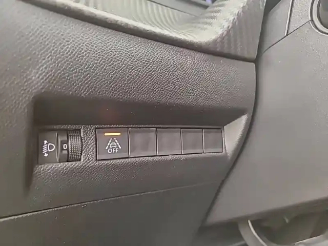Peugeot 208 puretech 75 s&amp;s bvm5 — photo 56