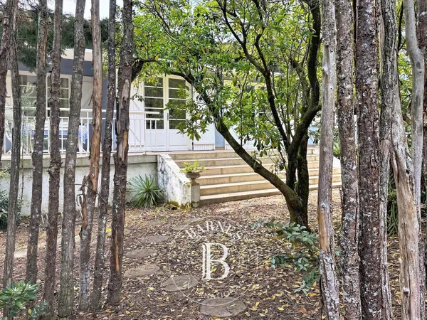 VILLA AVEC 4 CHAMBRES SITUÉE AU CENTRE DU CAP FERRET