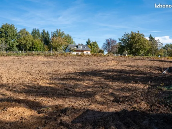 Terrain A Vendre (en Corrèze)
