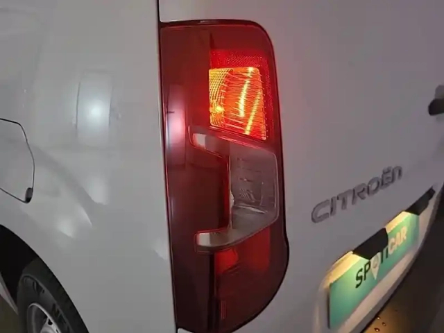 Citroën Berlingo van m diesel 100 ch manuelle — photo 46