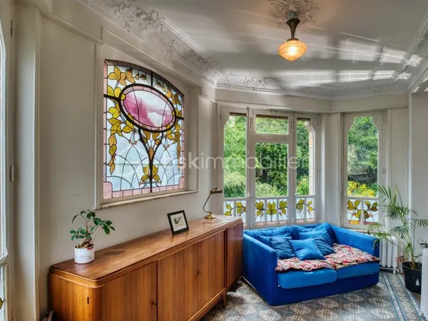 Maison 10 pièces 738 m²