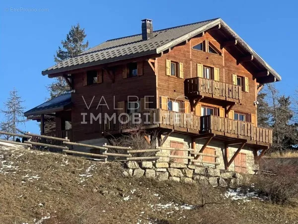 Chalet haut de gamme - 241 m² habitable