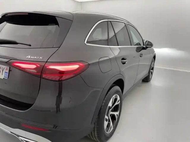 Mercedes Glc 300 e 9g-tronic 4matic — photo 32