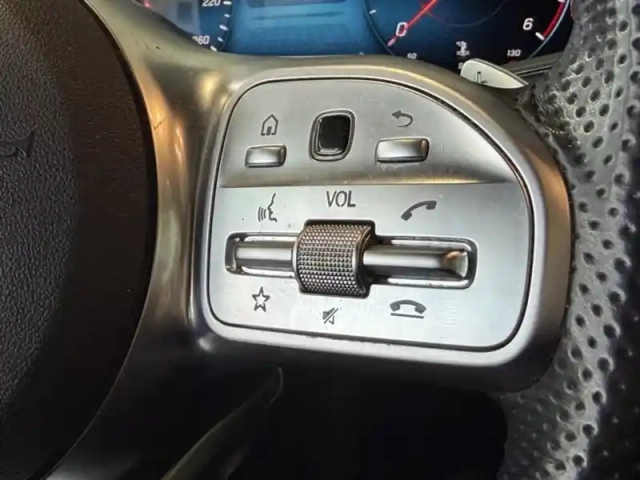 Mercedes Classe B 180 d amg line edition — photo 40