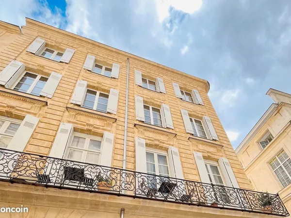 Appartement 5 pièces 147 m²