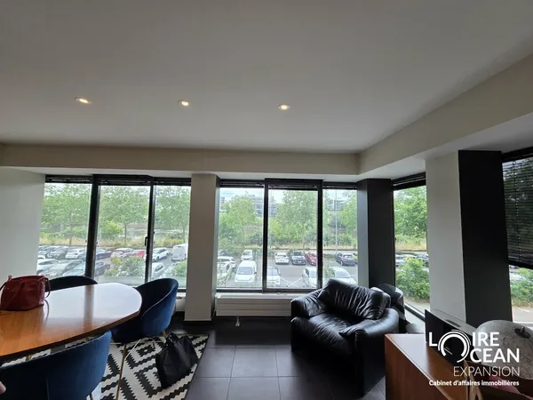 Local professionnel 87 m²