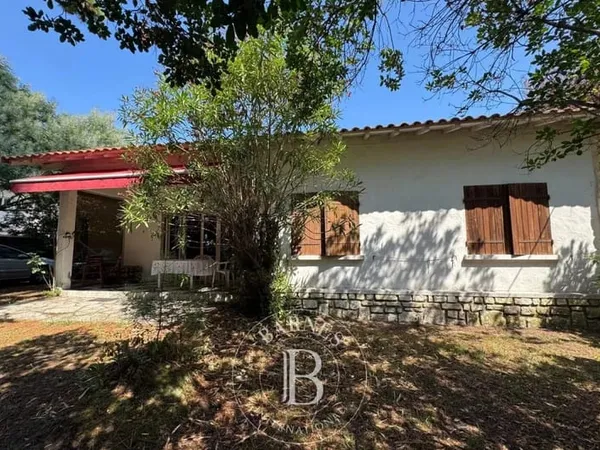 VILLAS À RÉNOVER AU CŒUR DU CAP FERRET