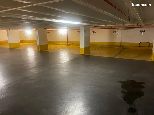 Parking - Lot 20 places - Paris 8 Secteur Champs Elysées