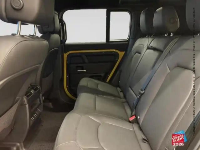 Land Rover Defender 110 2.0 p300e phev trophy edition deep sandglow — photo 11