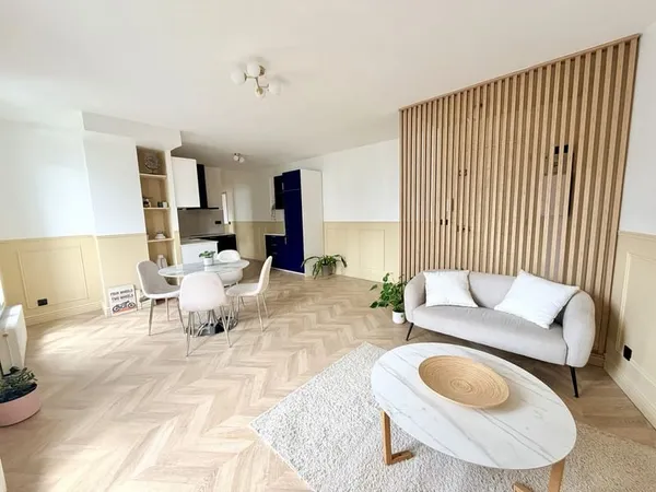 3 pièces 66 m² HYPER CENTRE - entièrement rénové