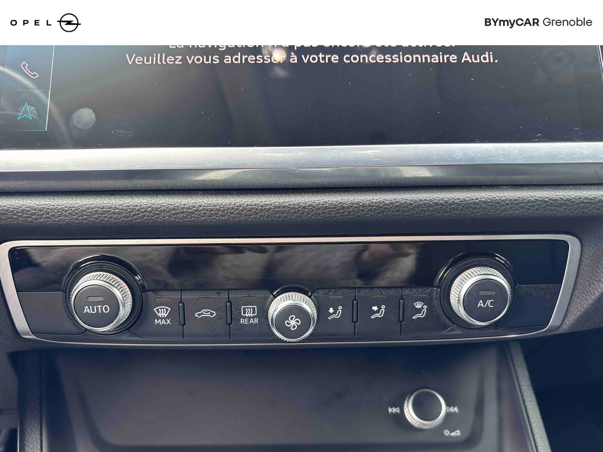 Audi Q3 Sportback 35 TFSI 150 ch S tronic 7 — photo 20