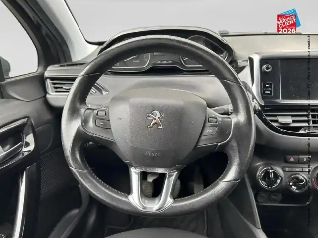 Peugeot 208 1.5 bluehdi 100ch e6.c signature bvm5 86g 5p — photo 12