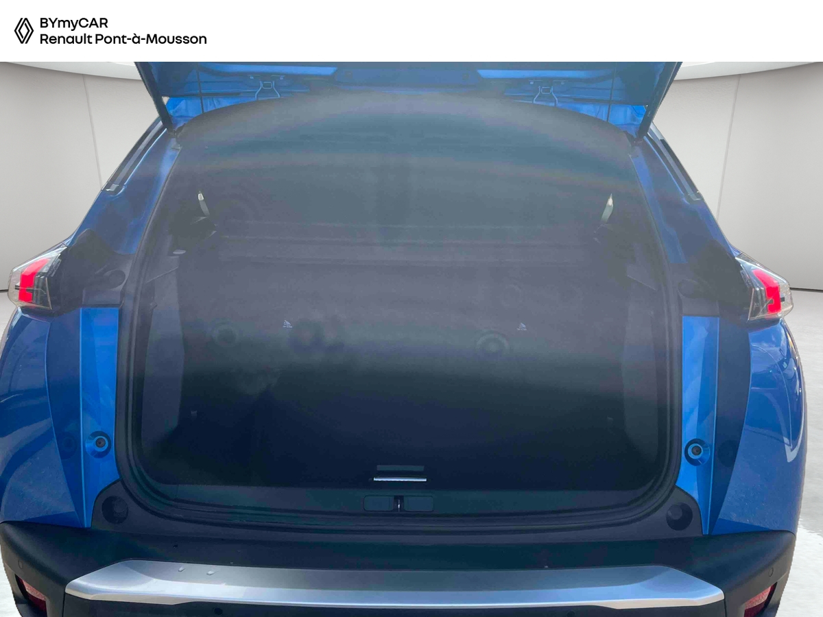Peugeot 2008 PureTech 130 S&amp;S EAT8 — photo 13