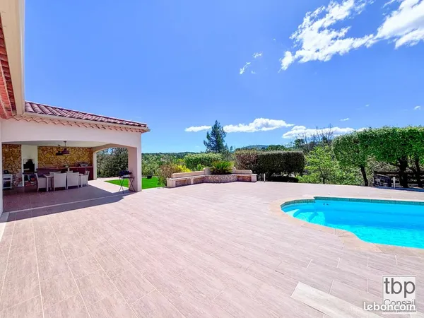 Villa 5 pièces 200 m²