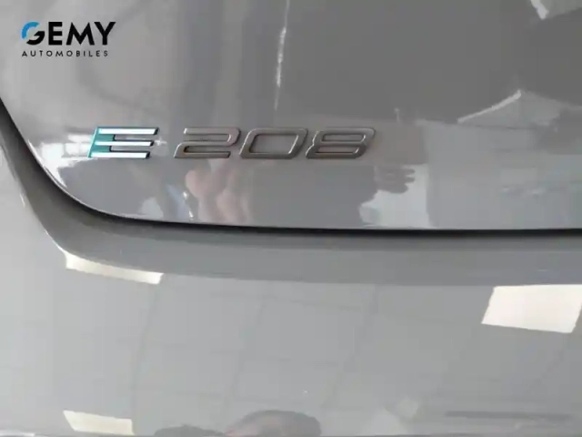 Peugeot 208 electrique 50 kwh 136ch — photo 12