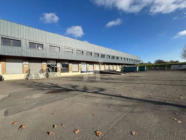 Local d'activité 2760 m²