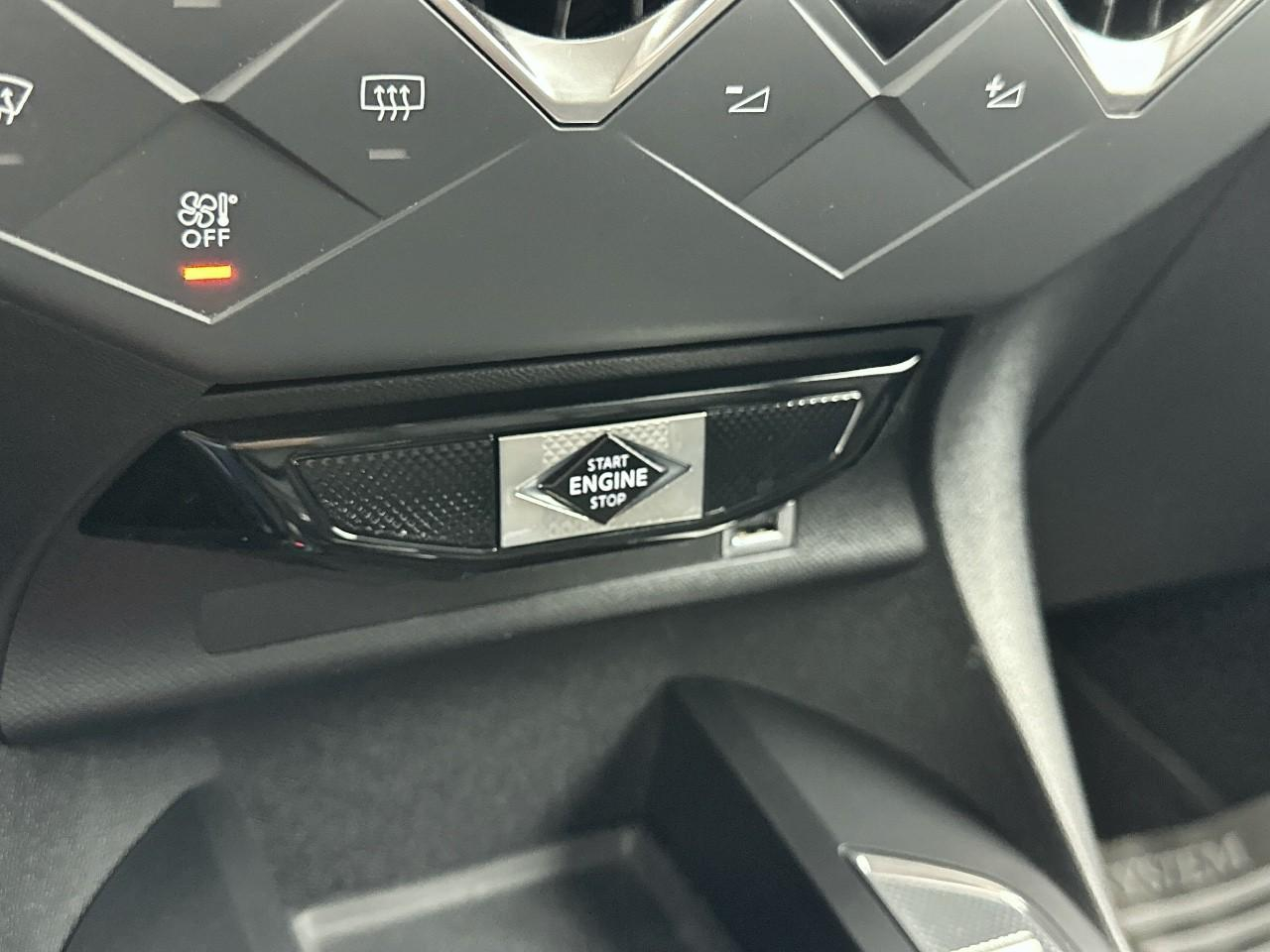 Ds Ds 3 crossback puretech 155 eat8 louvre — photo 26