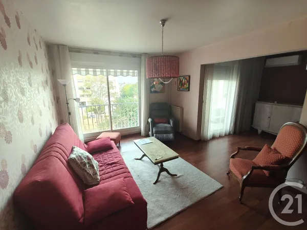 Appartement 2 pièces 67 m²