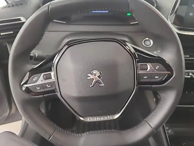 Peugeot 208 electrique 50 kwh 136ch — photo 29