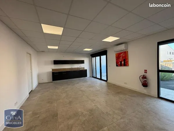 Commerce 414 m²