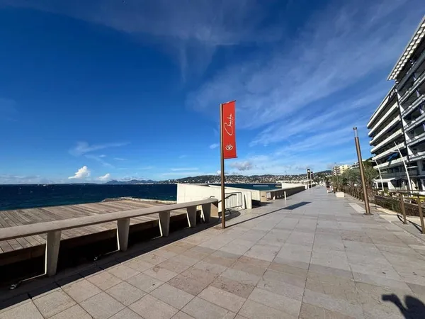 Local commercial 50 m²