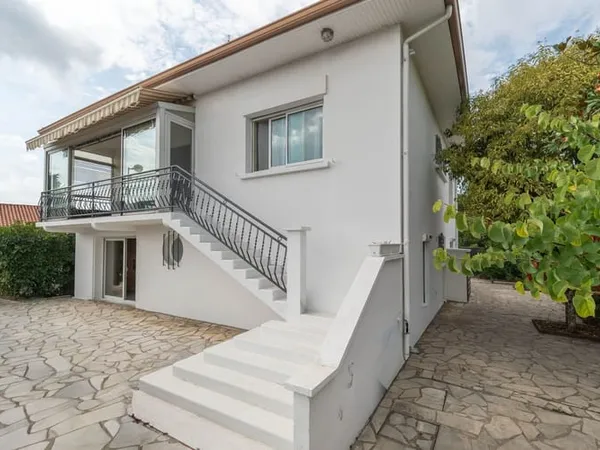Maison 5 pièces 170 m²