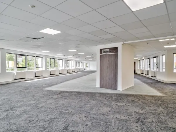 Bureaux 2508 m²