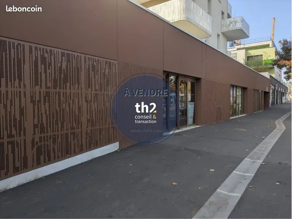 Local commercial 72 m² Caen