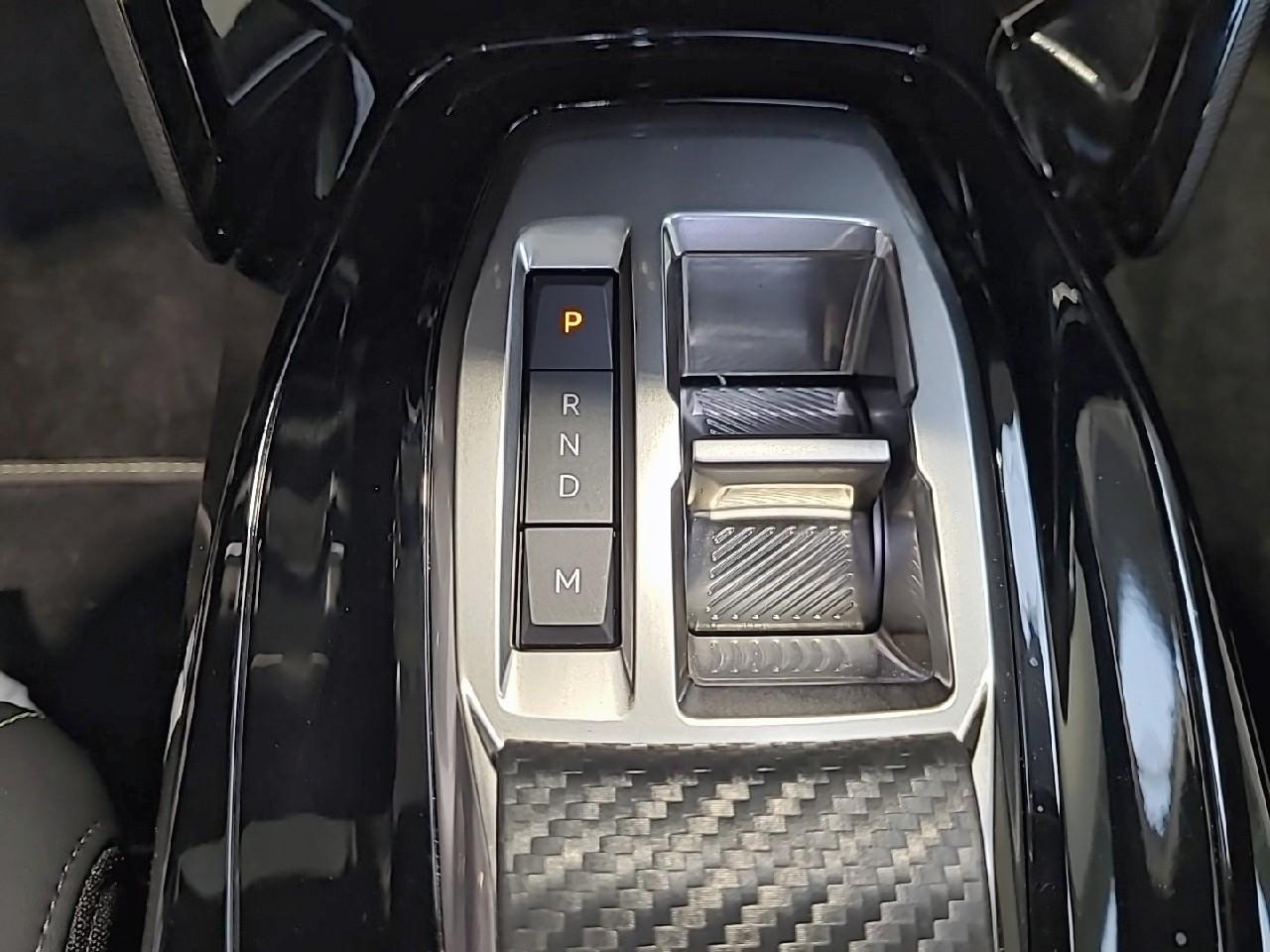 Peugeot 208 hybrid 100 e-dcs6 gt — photo 20