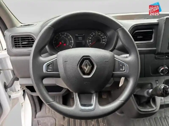 Renault Master fg f3500 l2h2 2.3 blue dci 135ch confort euro6 — photo 12
